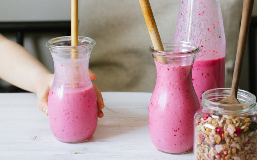 Smoothie med kokos/hallon/basilika