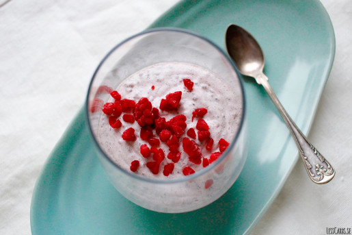 Chiapudding med hallon