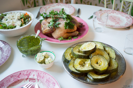 helstekt-kyckling-zucchini