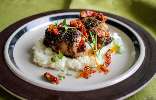 Ört- och tomatkyckling med vitkålsmos